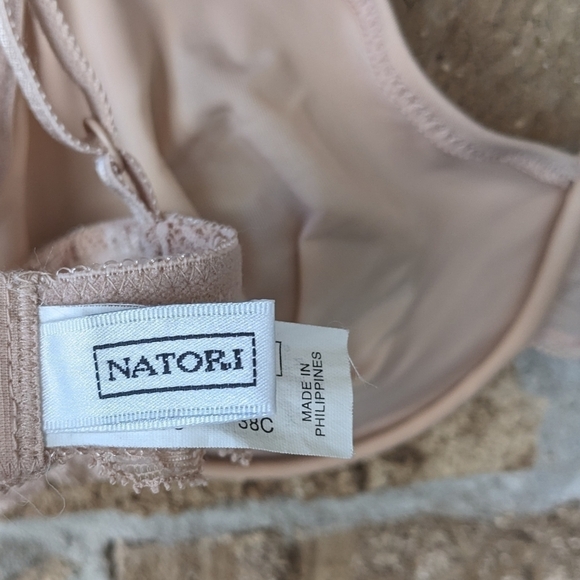 Natori Full Coverage Lightweight Lace Bra Size 38C Nude Beige - Picture 3 of 6